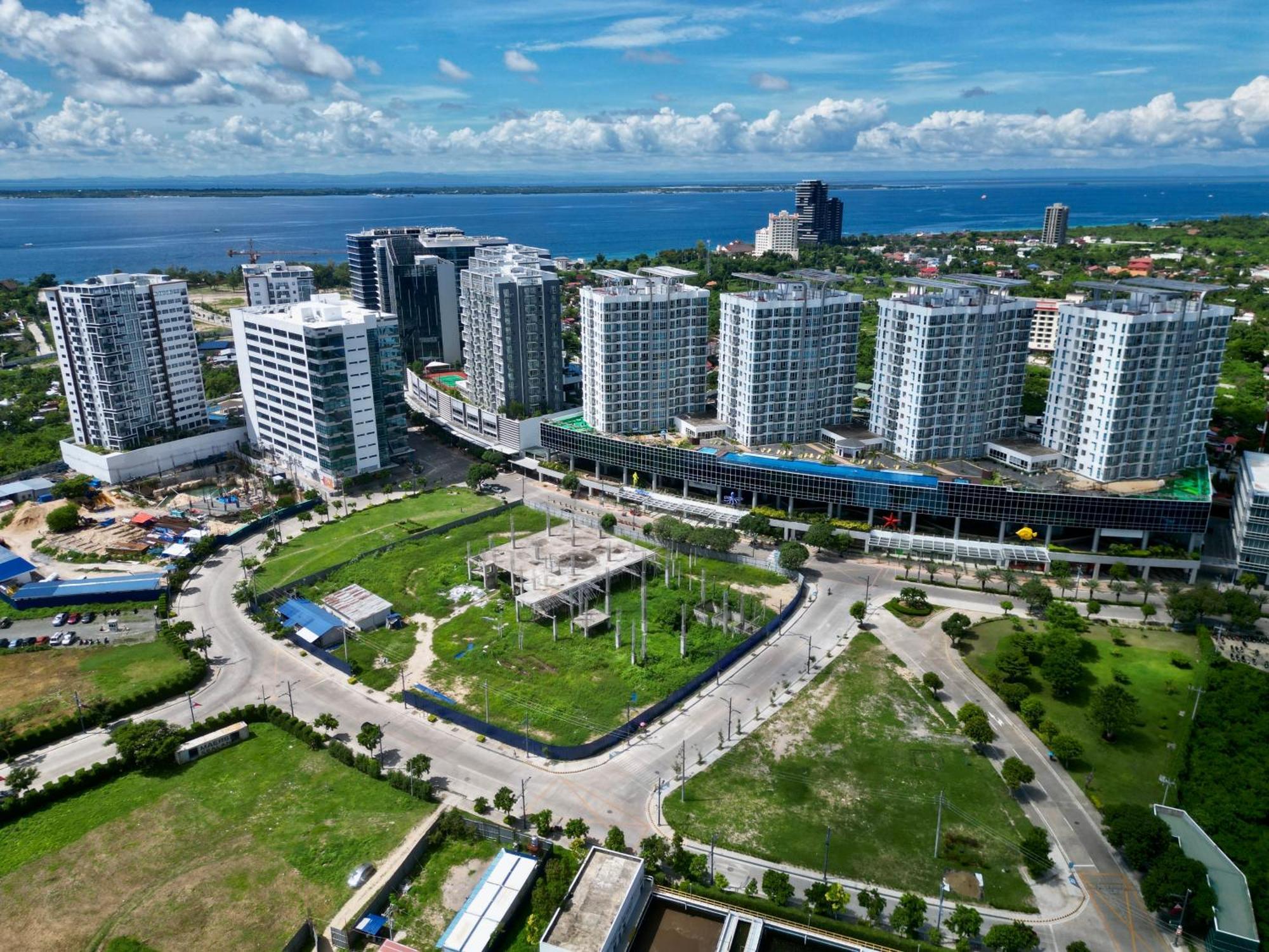 1Br Mactan New Town Apartments Ocean View, Free Pool, Free Beach, Near Airport Punta Engano  Luaran gambar
